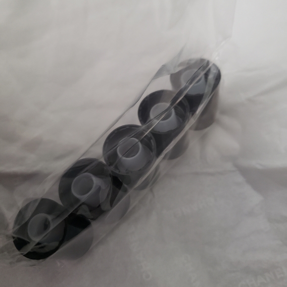 (5) 10ml purple frosted roller bottles - Picture 5 of 7